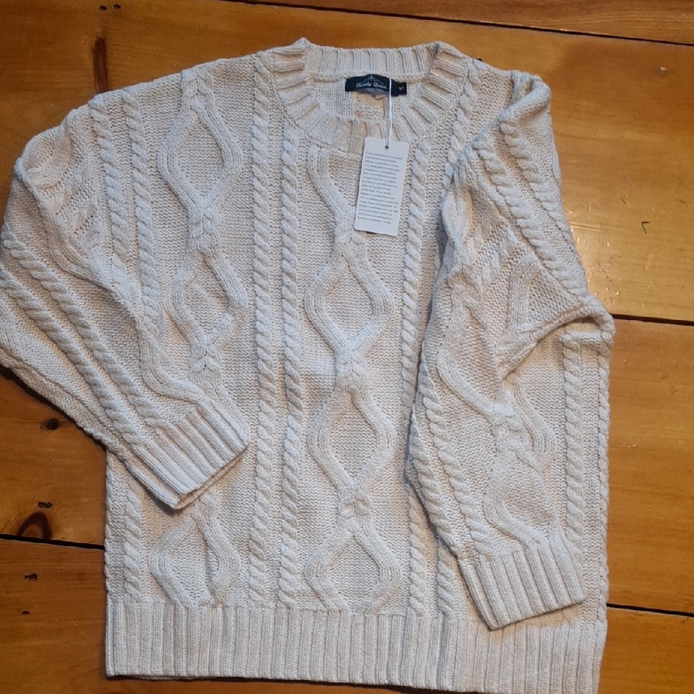 Juniors Cream Cable Knit Sweater